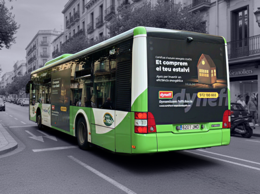 Publicitat en autobús urbà a Granollers amb campanya exterior en circulació