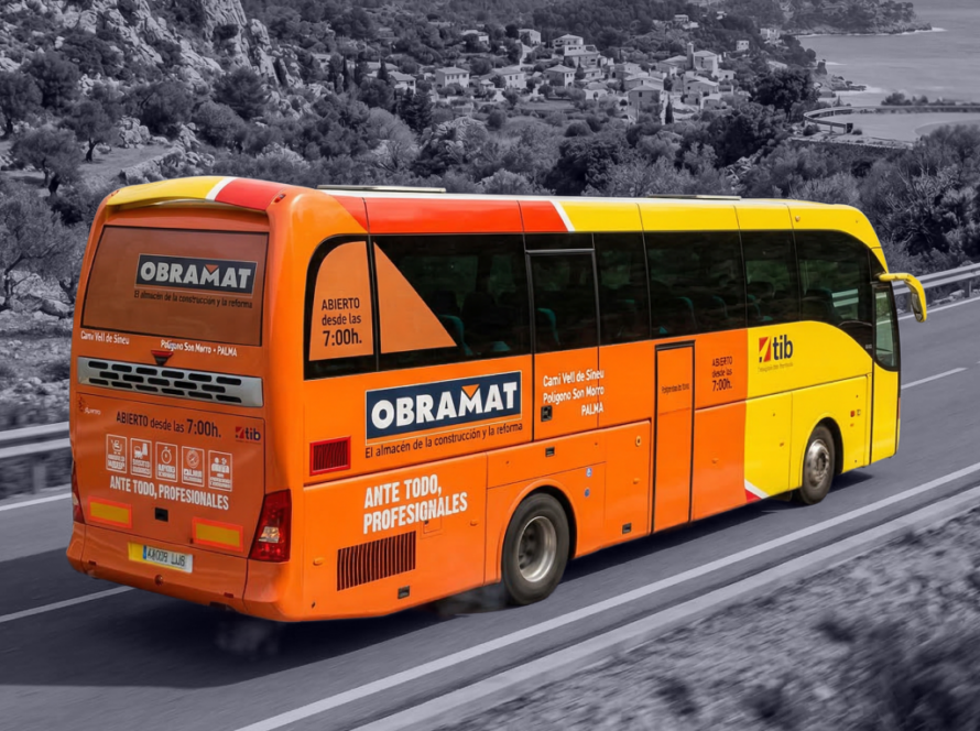 Publicitat en autobusos a Mallorca amb campanya de publicitat exterior en moviment